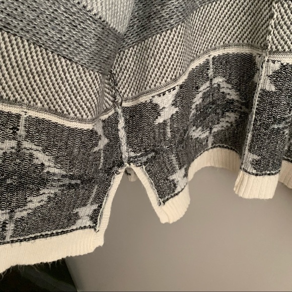 Aeropostale Printed Cardigan - Picture 4 of 6